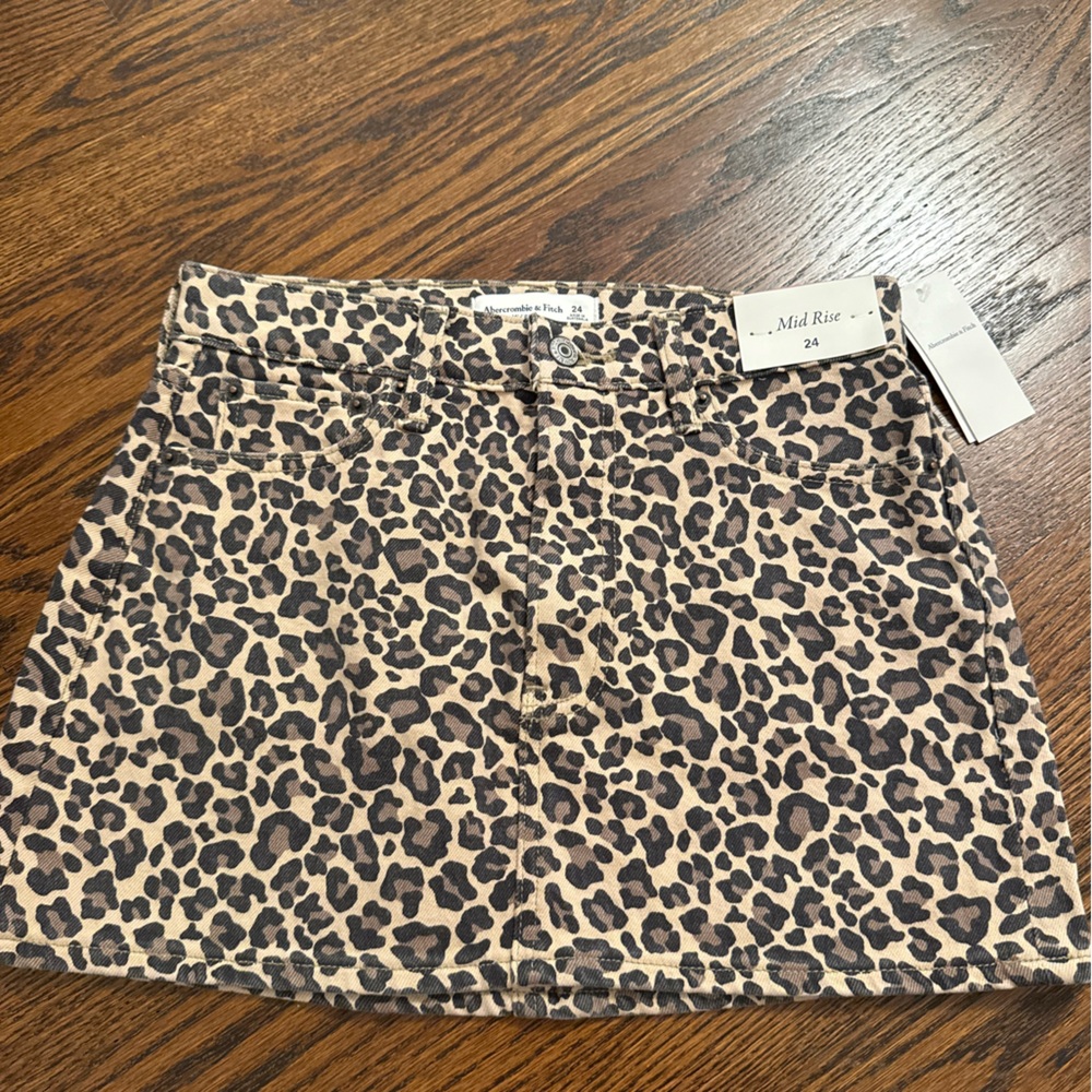 Abercrombie & Fitch Leopard Print Mini Skirt in Tan & Black